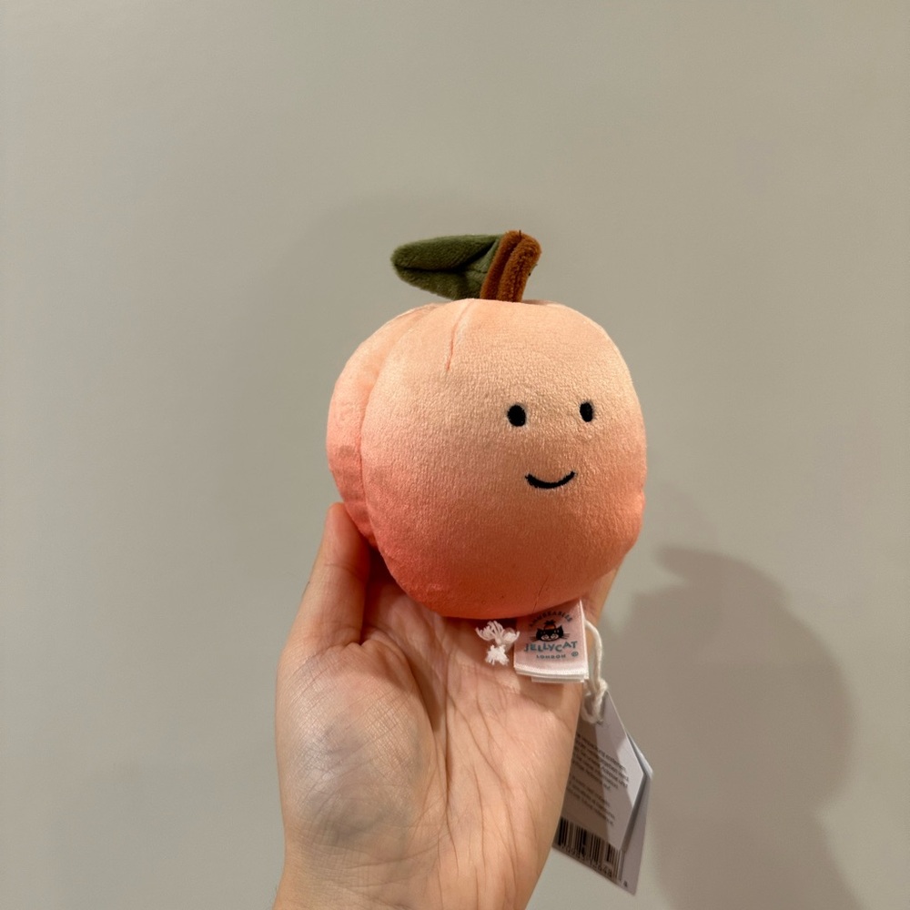 Jellycat Fabulous Peach NWT RETIRED VHTF